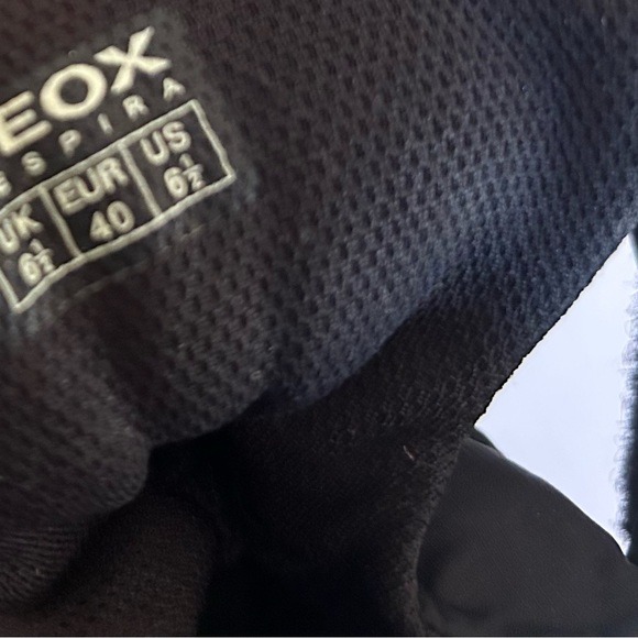 Boys Geox waterproof snow boots -worn twice - Picture 13 of 13